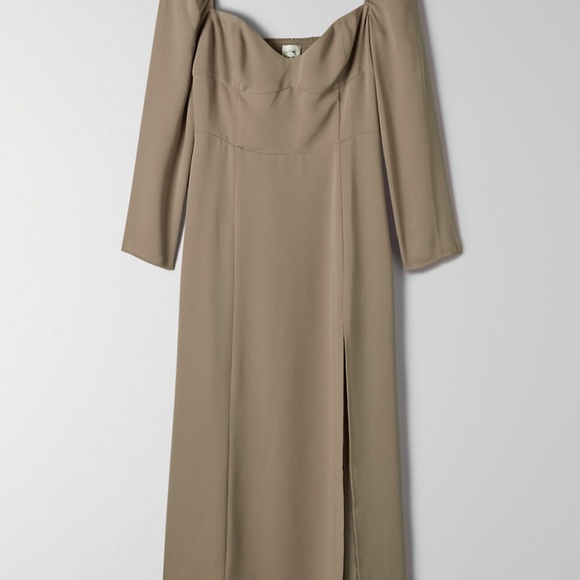 Aritzia size 4 - Picture 2 of 7